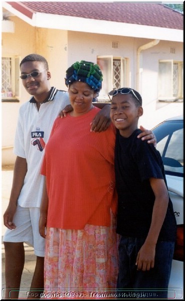 aunt_mabel_and_boys.jpg